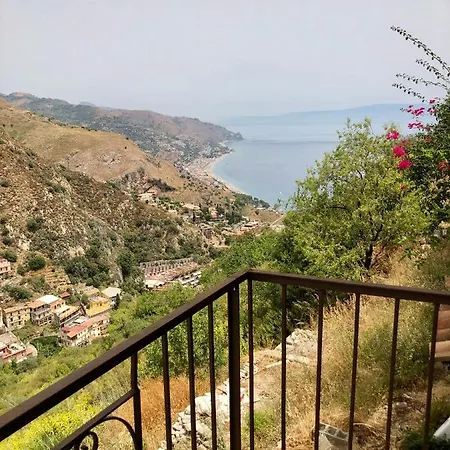 Almoezia Charming * Taormina