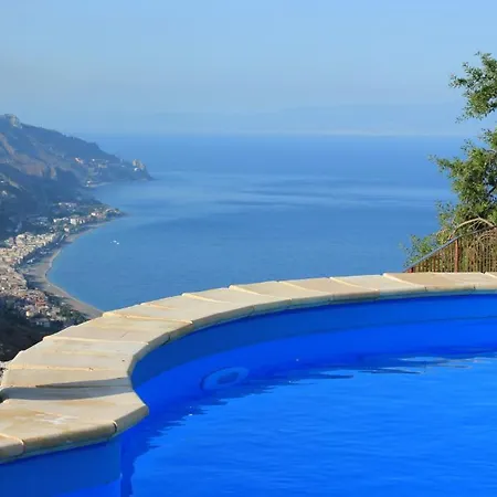 Almoezia Charming Bed & Breakfast *