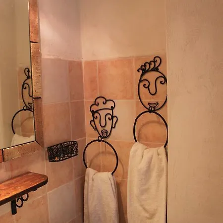 Almoezia Charming Bed & Breakfast *