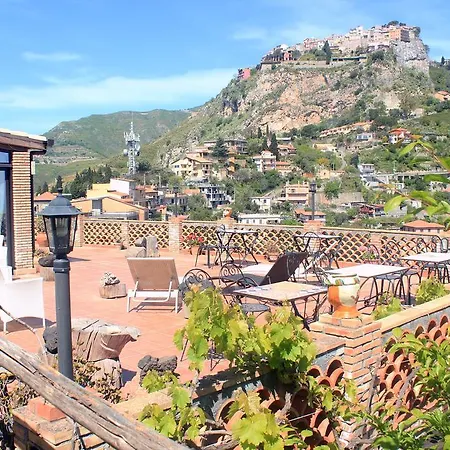 Bed & Breakfast Almoezia Charming Taormina