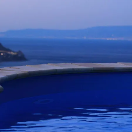 Almoezia Charming Bed & Breakfast *