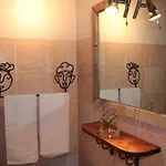 Couette-café Almoezia Charming 4*