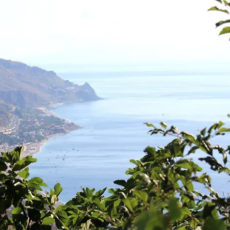 Bed & Breakfast Almoezia Charming Taormina