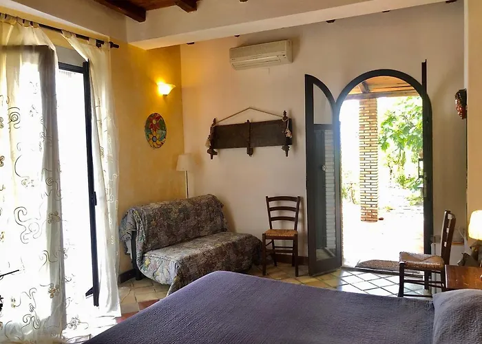Bed & Breakfast Almoezia Charming 4*