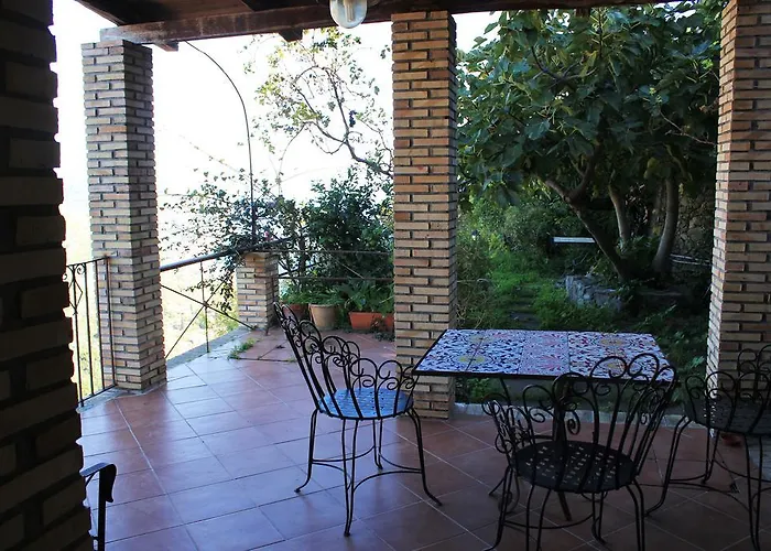 Bed & Breakfast Almoezia Charming 4*